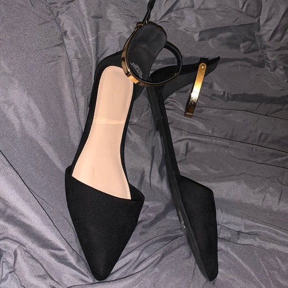 Forever 21 flat - Picture 2 of 5